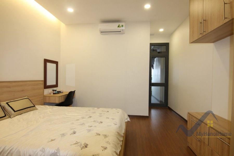 02-double-beds-01-single-bed-apartment-in-trang-an-complex-11