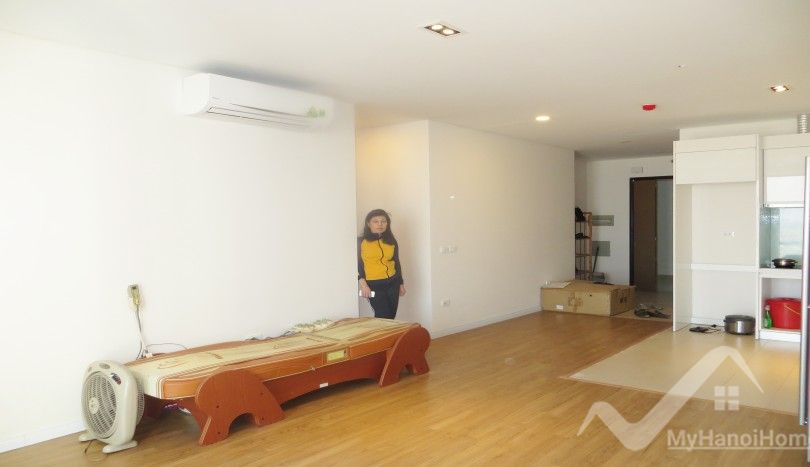 2-bedroom-apartment-rental-in-mipec-riverside-furnished-2