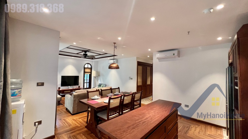 3bed-2bath-apartment-in-tay-ho-for-rent-on-to-ngoc-van-str-5