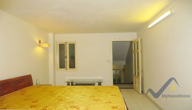 4-bedroom-split-floor-house-to-rent-in-nghi-tam-tay-ho-14