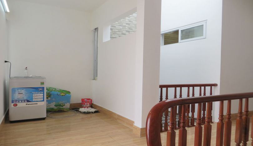4-floor-house-for-rent-4-bedrooms-near-nhat-tan-bridge-18
