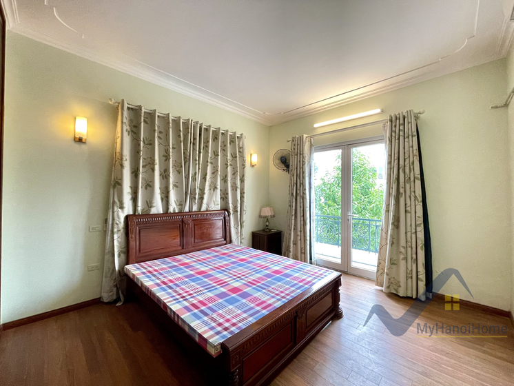 5-bedroom-villa-for-rent-in-vinhomes-riverside-corner-location-33