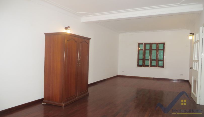 a-stunning-detached-house-to-rent-in-tay-ho-area-unfurnished-15