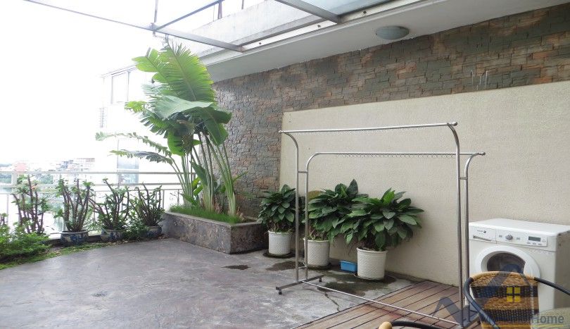 apartment-for-rent-in-xuan-dieu-tay-ho-area-huge-terrace-23
