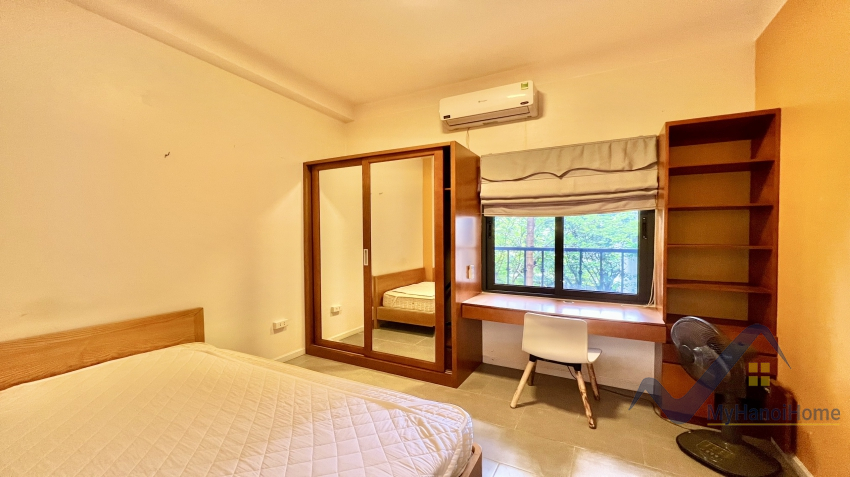 apartment-to-rent-in-long-bien-ngoc-thuy-street-2-bedrooms-5
