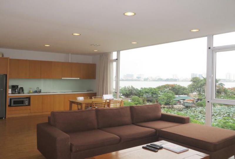Beautiful 02BRS serviced apartment in Tay Ho, full services, to rent