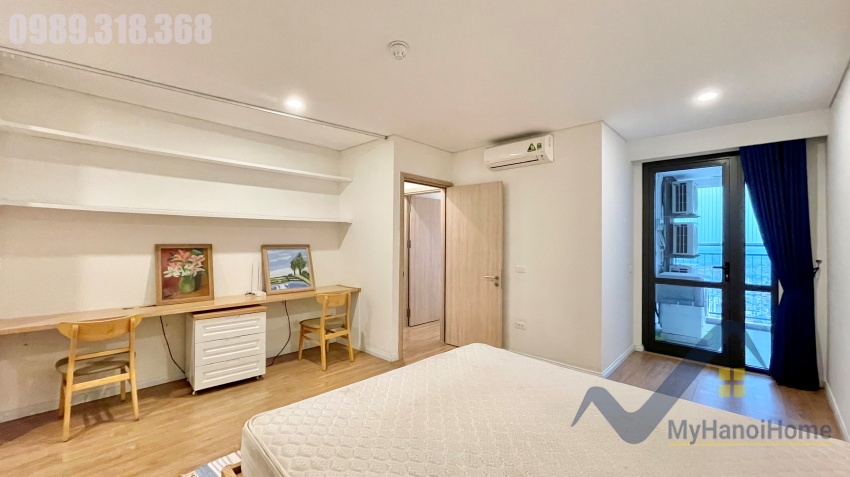 beautiful-furnished-2-bedroom-apartment-in-mipec-riverside-long-bien-21