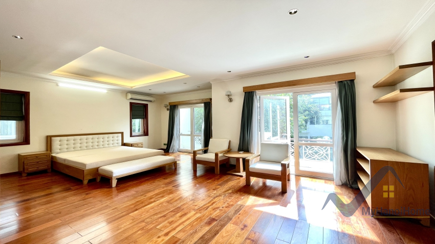 beautiful-villa-to-rent-in-vinhomes-riverside-furnished-4-bedrooms-33