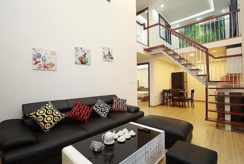 Big yard house for rent in Tay Ho with 4 bedrooms