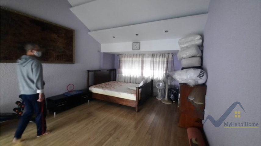 big-yard-house-rental-in-ngoc-thuy-with-unfurnished-13