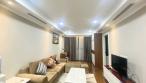 charming-01-bedroom-apartment-in-hoan-kiem-for-rent-with-bathtub-3