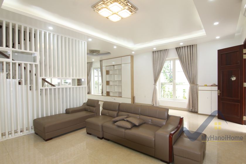 cosy-house-in-anh-dao-vinhomes-riverside-with-4-bedrooms-18