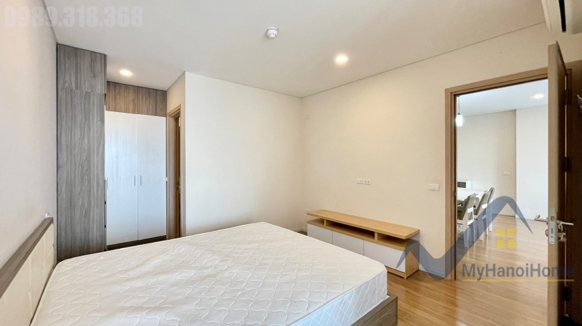 cozy-2-bedroom-apartment-for-lease-at-mipec-riverside-long-bien-21