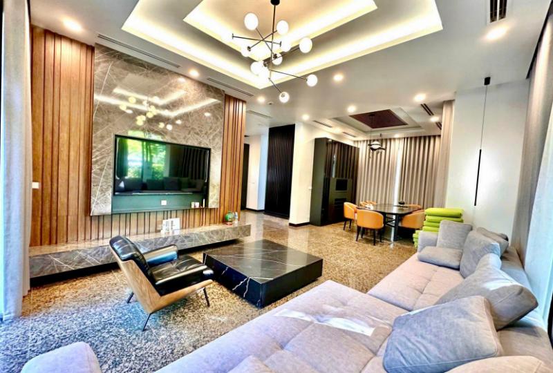 Detached villa in Starlake Hanoi for rent with elevator furnished