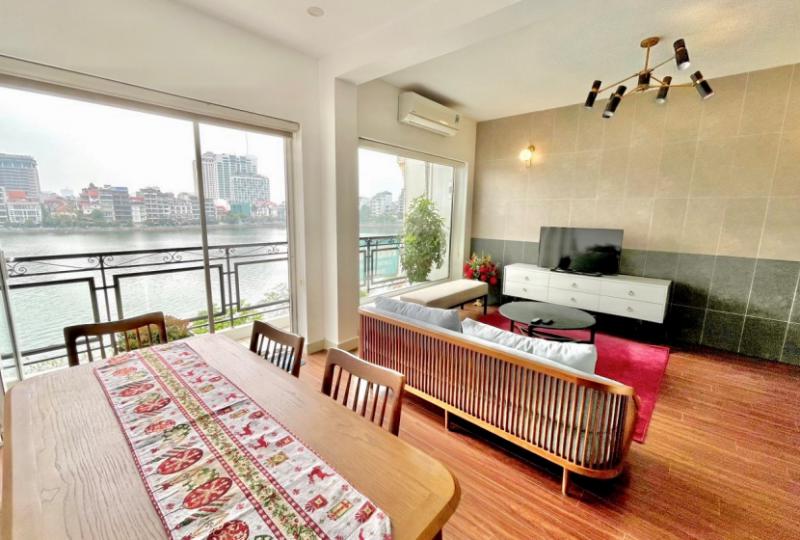 Duplex apartment on Tu Hoa rent with breathtaking Lake view 2BED