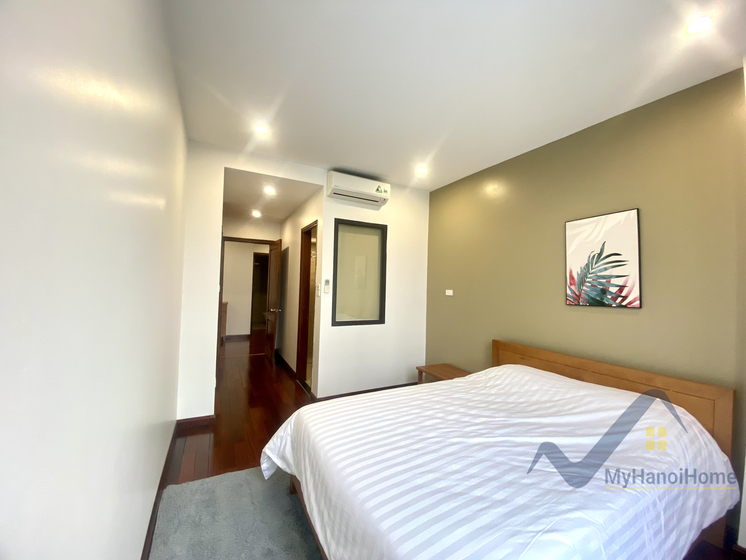 elegant-4-bedroom-apartment-in-tay-ho-westlake-for-rent-10