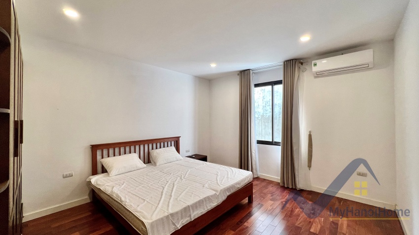 exclusive-3-bedroom-apartment-for-rent-in-dang-thai-mai-tay-ho-15