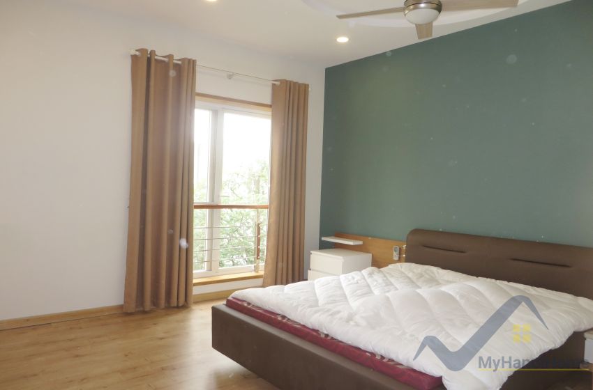 fantastic-3-bedroom-semidetached-villa-for-rent-in-vinhomes-riverside-25