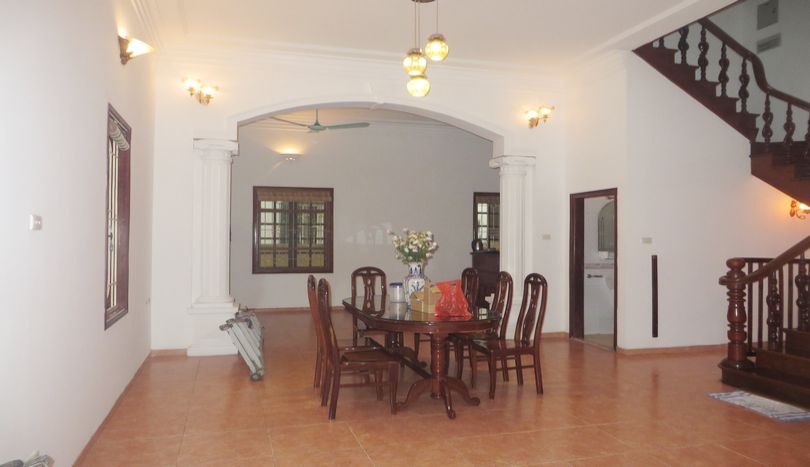 french-style-04-bedroom-house-for-rent-in-tay-ho-area-fully-furnished-2