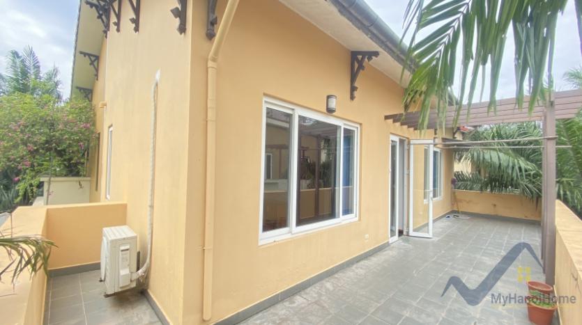 fully-furnished-house-for-rent-in-long-bien-district-3-bedrooms-40