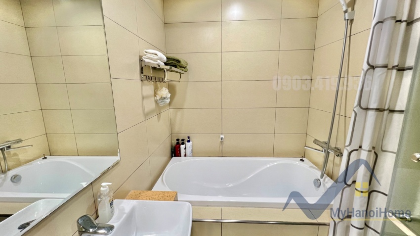 furnished-01-bedroom-apartment-in-tay-ho-on-trinh-cong-son-str-10