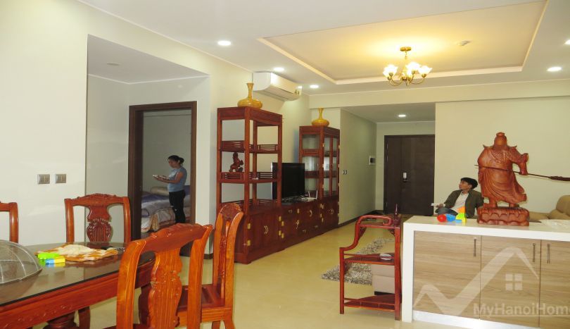 furnished-2-bedroom-apartment-for-rent-in-trang-an-complex-ct2b-12