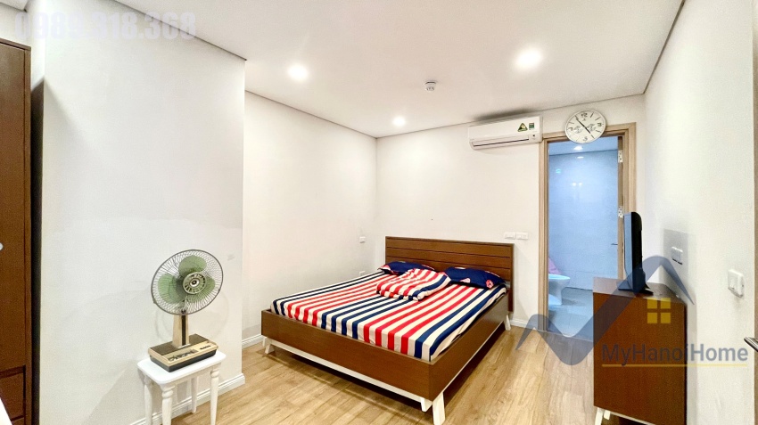 furnished-2-bedroom-for-rent-in-mipec-riverside-in-door-pool-12