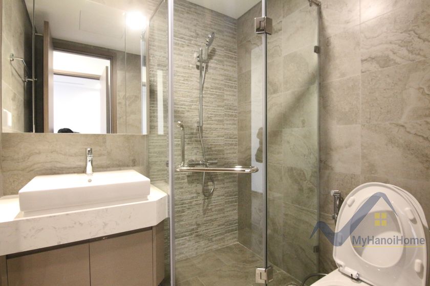 furnished-2bed-2-bath-apartment-for-rent-in-vinhomes-symphony-riverside-8