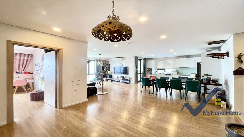 furnished-3-bedroom-apartment-to-rent-in-mipec-riverside-long-bien-1