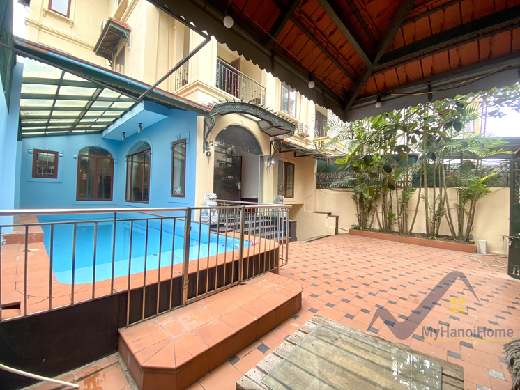 furnished-4-bedroom-villa-for-rent-on-lac-long-quan-near-ciputra-4