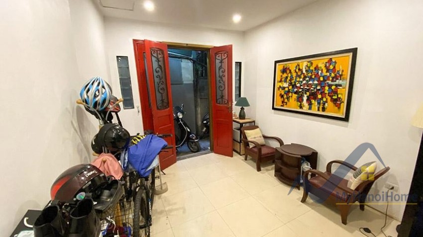 furnished-house-tay-ho-for-rent-in-xuan-dieu-street-3