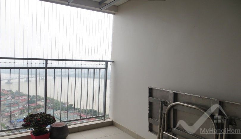 furnished-river-view-3-bedroom-apartment-in-mipec-riverside-rent-28