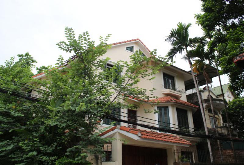 Furnished Tay Ho house rental with 5 bedrooms, large terrace