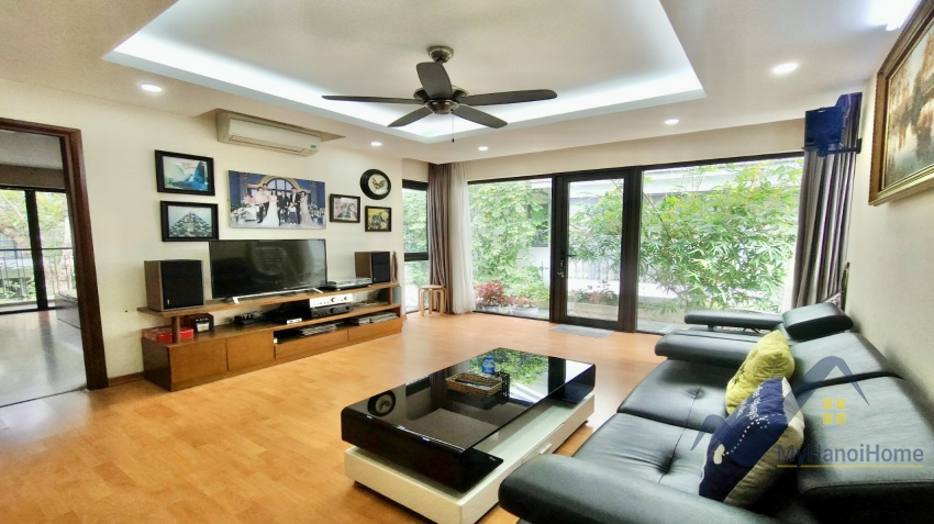 furnished-villa-for-rent-in-ecopark-van-giang-at-park-river-block-1