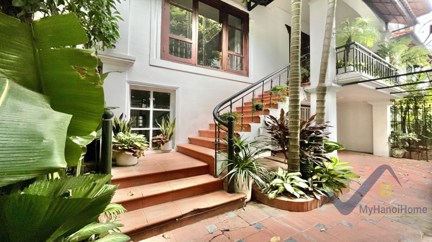 furnished-villa-for-rent-in-tay-ho-hanoi-next-to-westlake-21
