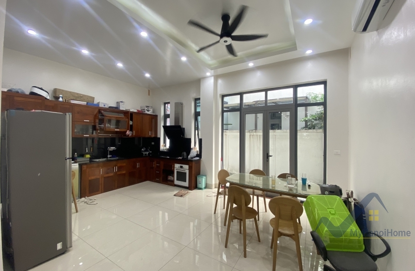 furnished-vinhomes-harmony-house-rental-offers-4-bedrooms-4