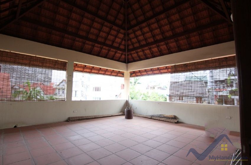 garden-and-terraced-house-on-to-ngoc-van-for-rent-21