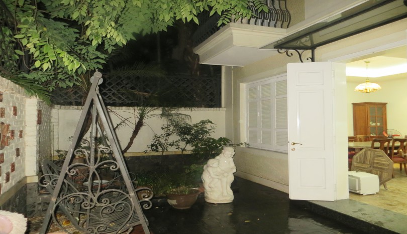 hanoi-house-for-rent-in-tay-ho-4-bedrooms-furnished-8