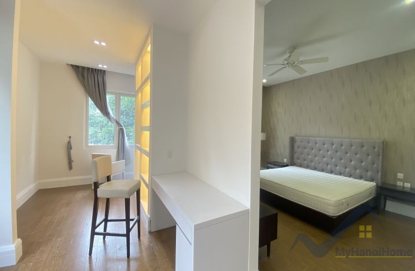 hanoi-villa-to-lease-in-vinhomes-riverside-comes-with-furnished-23