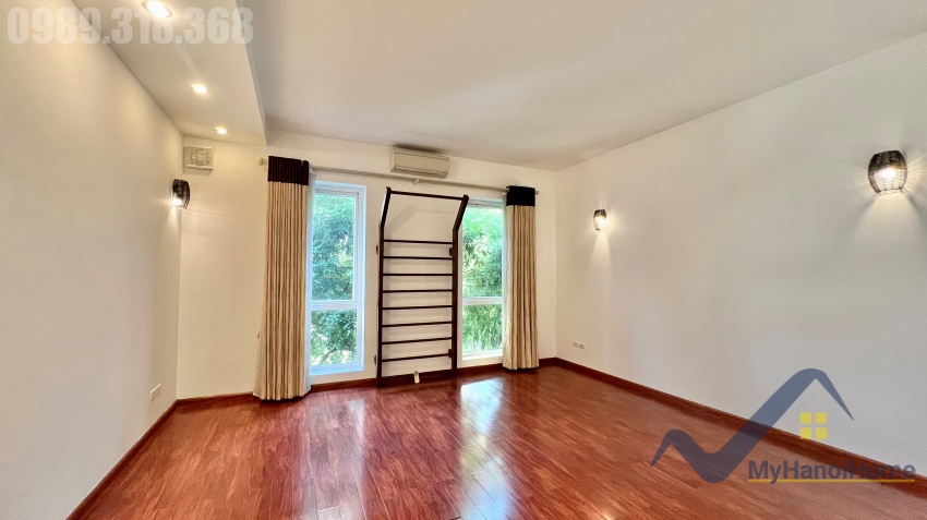 house-for-rent-in-tay-ho-hanoi-with-partly-furnished-10