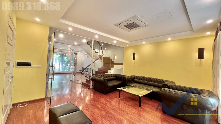 house-for-rent-in-tay-ho-hanoi-with-partly-furnished-7