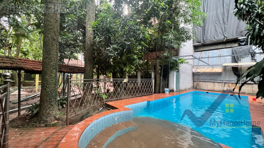 house-in-tay-ho-for-rent-with-swimming-pool-and-big-garden-5