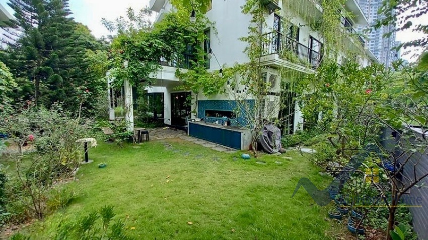 huge-garden-house-in-ecopark-hanoi-with-500m2-land-size-11