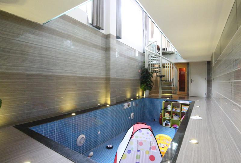 Indoor swimming pool Vinhomes Riversie villa for rent with 4 beds