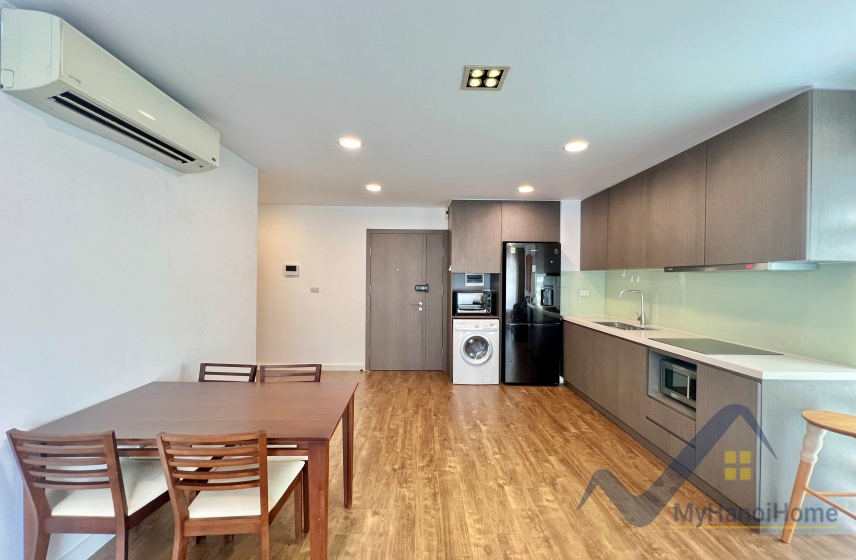 lake-view-02-bedroom-apartment-for-rent-in-tay-ho-wooden-floor-4