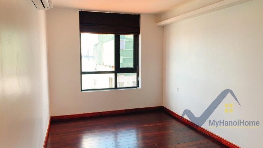 lake-view-3bed-apartment-for-rent-in-tay-ho-next-to-sheraton-hotel-18