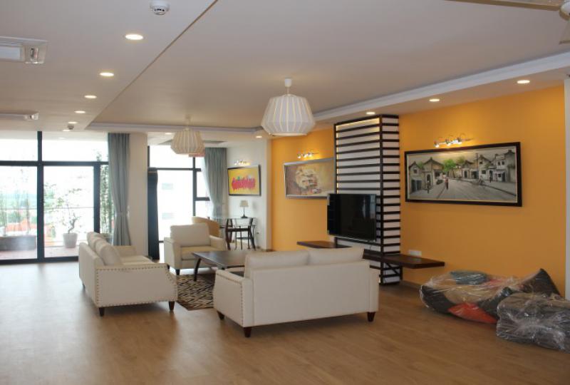 Lake view balcony 4 bedroom Tay Ho apartment rental with furnished