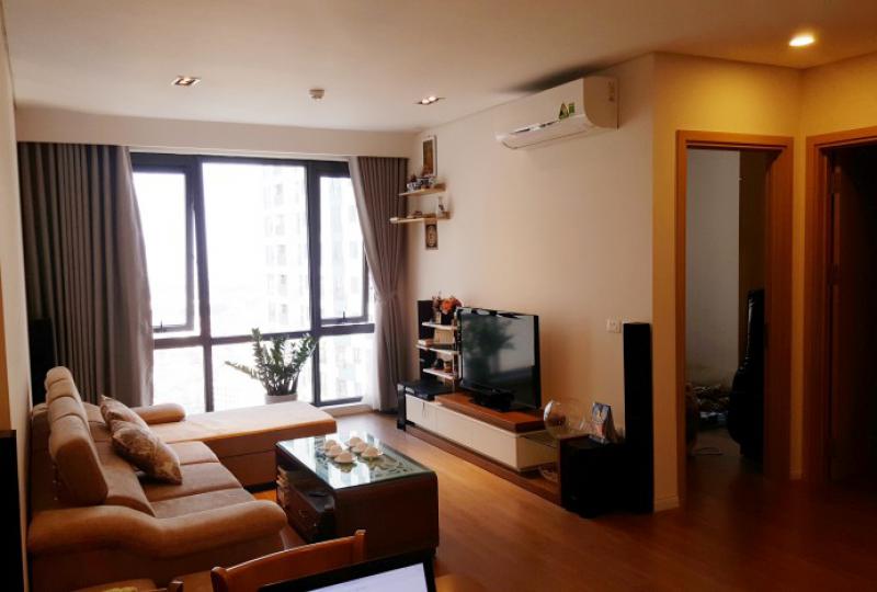 Lake view Mipec Riverside apartment to rent 2 bedrooms furnished