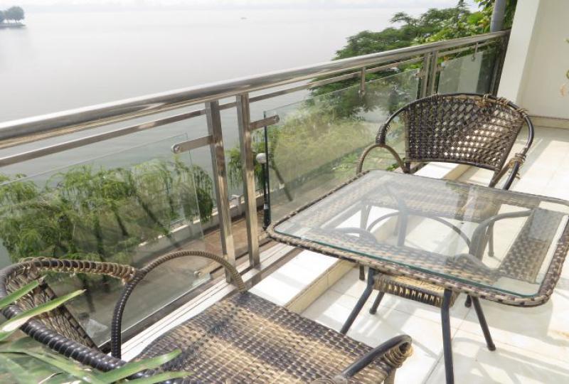Lake view, terrace 3 bedroom apartment to rent in Tay Ho