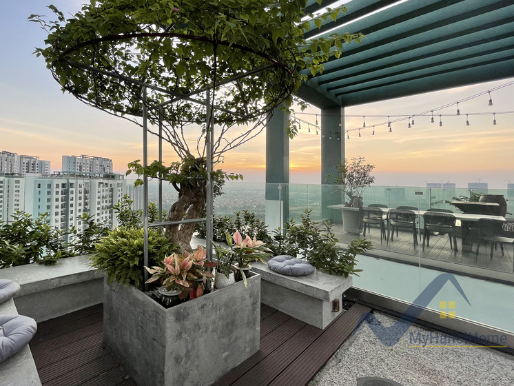 large-penthouse-to-rent-in-ecopark-van-giang-in-aqua-bay-13